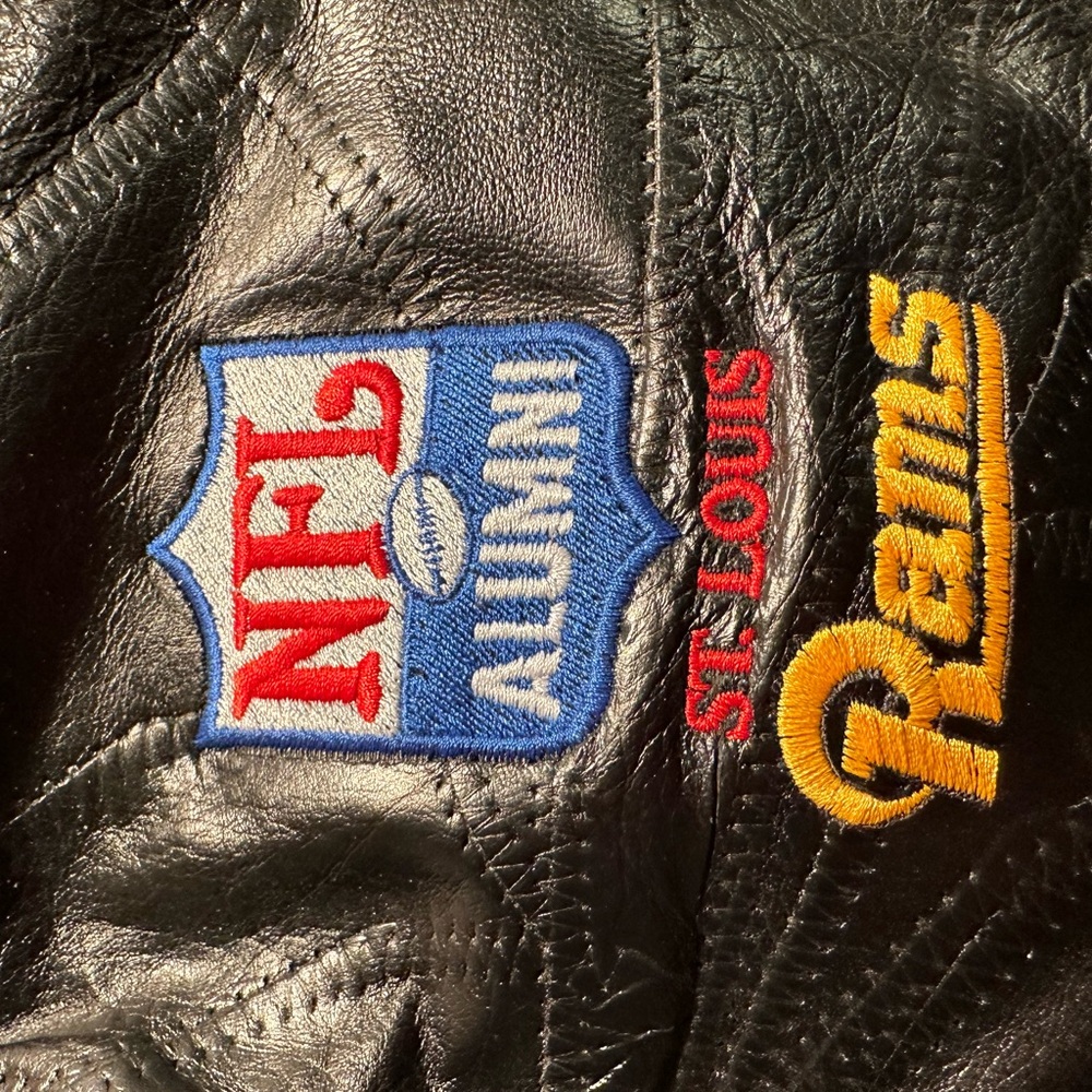 NFL St. Louis Rams Alumni Leather Men's Travel Bag.